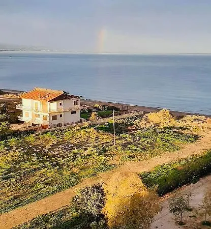 Irida 2br With Amazing Sea View. *